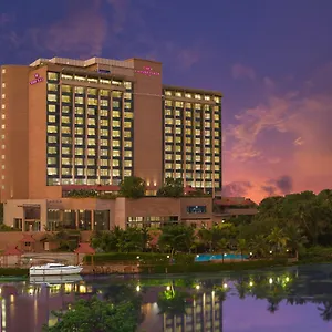 Hotel Crowne Plaza By Ihg